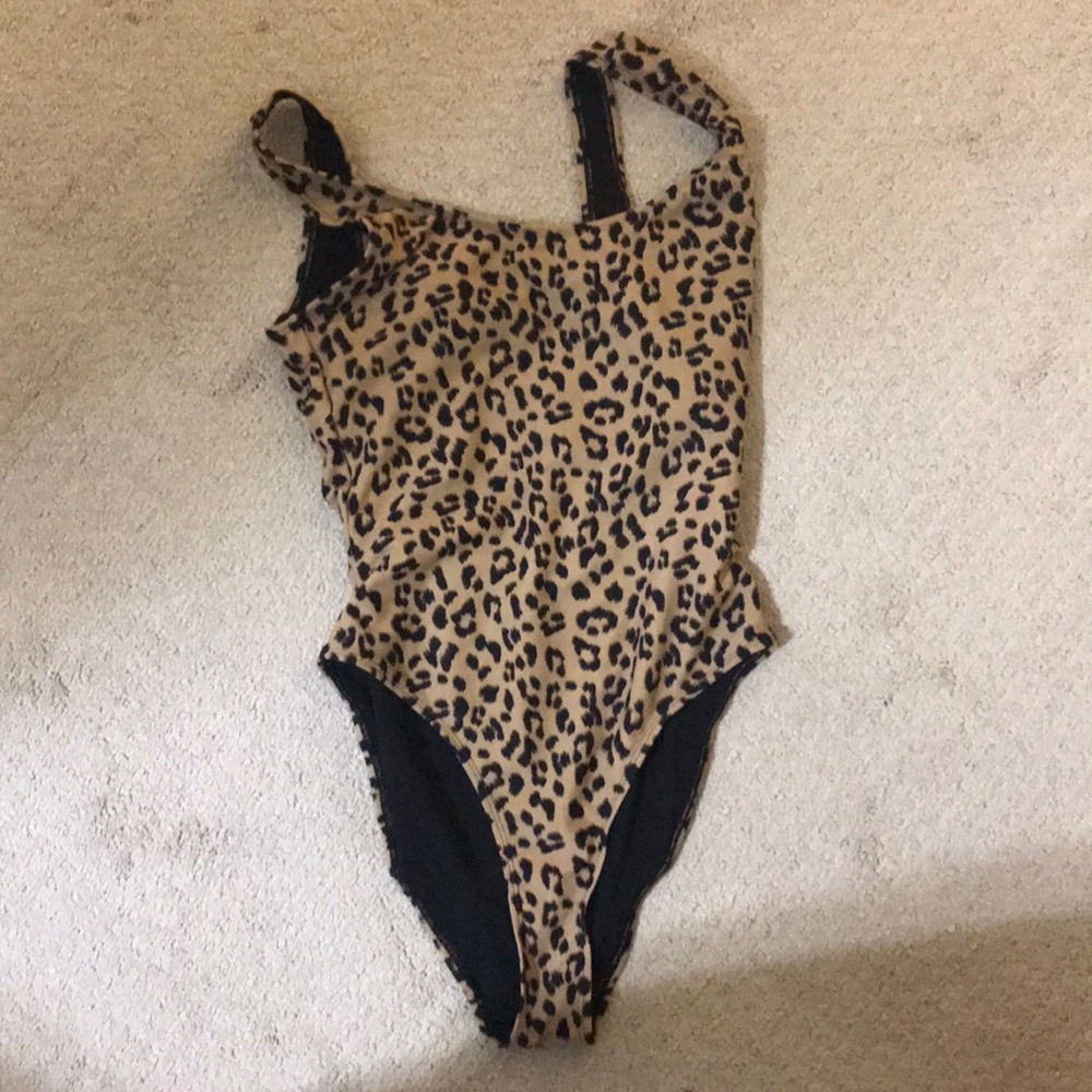 Bathing suit